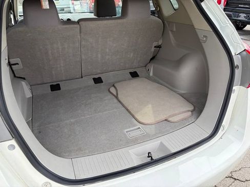 Used 2013 Nissan Rogue SV w/ Premium Pkg FWD image 26