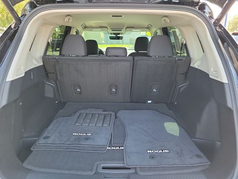 Used 2026 Nissan Rogue SV FWD image 25