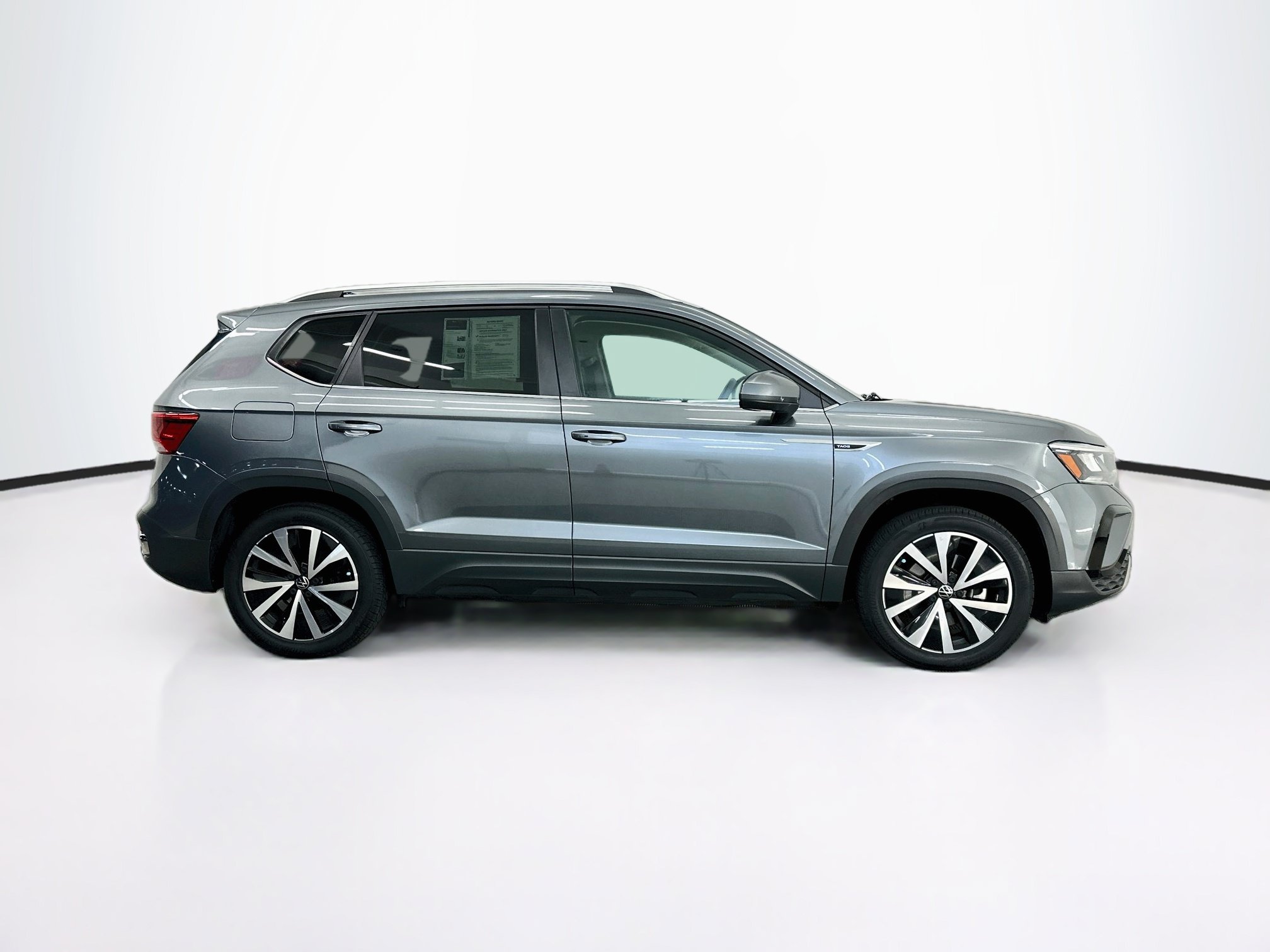 Used 2022 Volkswagen Taos SE AWD/4WD image 10