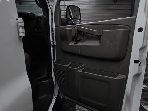 Used 2023 GMC Savana 2500 w/ Driver Convenience Package RWD image 30