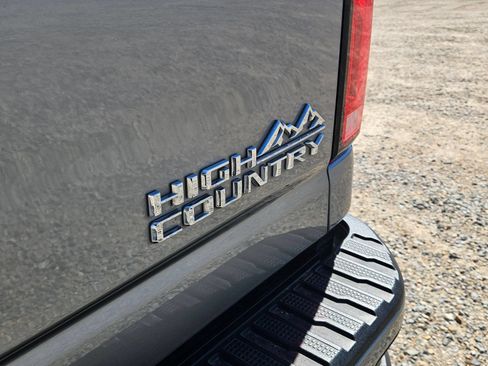 Used 2024 Chevrolet Silverado 3500 High Country w/ High Country Premium Package AWD/4WD image 32