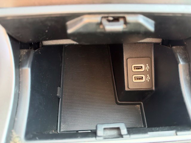 Used 2020 Ford Edge SE FWD image 19