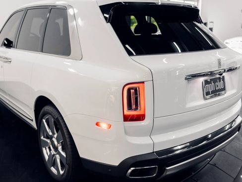 Used 2021 Rolls-Royce Cullinan AWD/4WD image 13