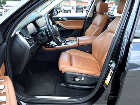 Used 2019 BMW X7 xDrive40i w/ Premium Package image 13