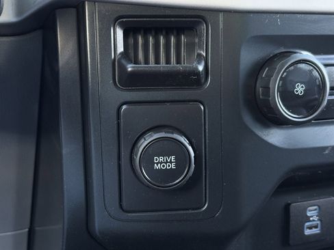 Used 2022 Ford F150 XL w/ XL Chrome Appearance Package image 21