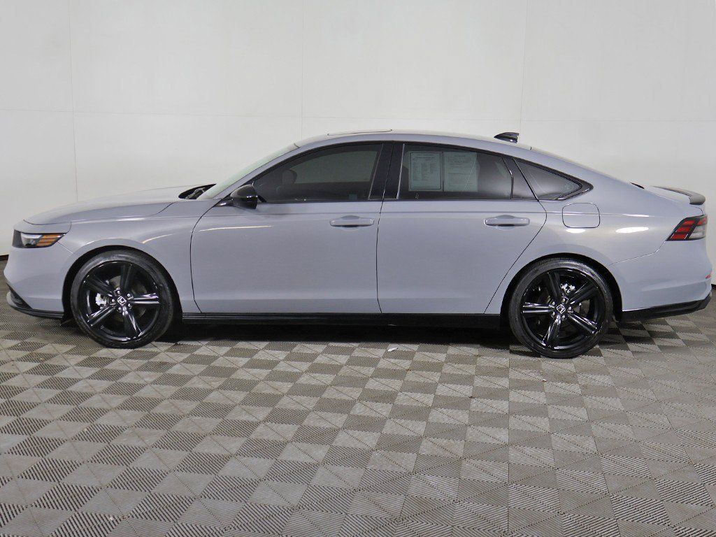 Used 2024 Honda Accord Sport image 17