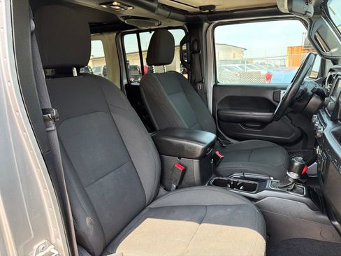 Used 2019 Jeep Wrangler Unlimited Sport S AWD/4WD image 22