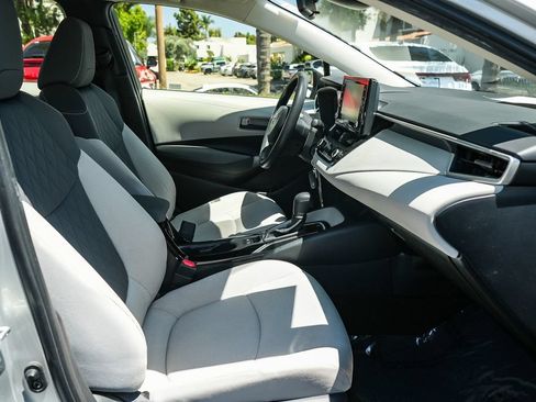 Used 2022 Toyota Corolla LE w/ Carpet Mat Package (TMS) FWD image 15