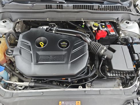 Used 2016 Ford Fusion Titanium image 29