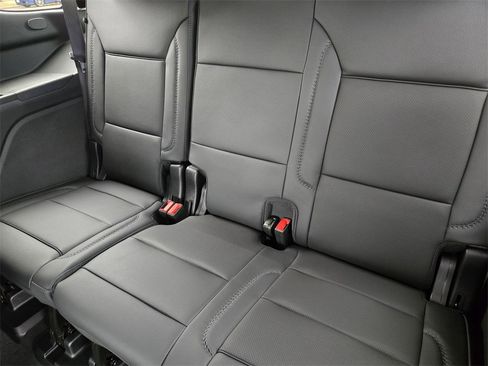 New 2026 GMC Yukon Denali w/ Sun & Power Step Package image 16