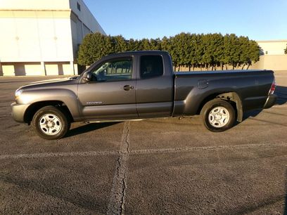 Used 2011 Toyota Tacoma 2WD Access Cab w/ Convenience Pkg
