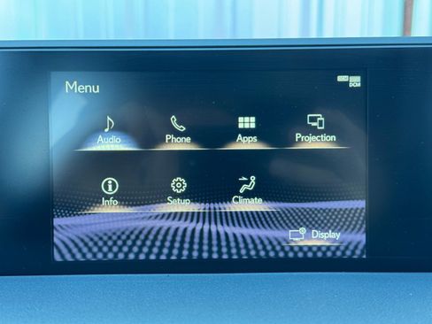 Used 2022 Lexus UX 200 image 23