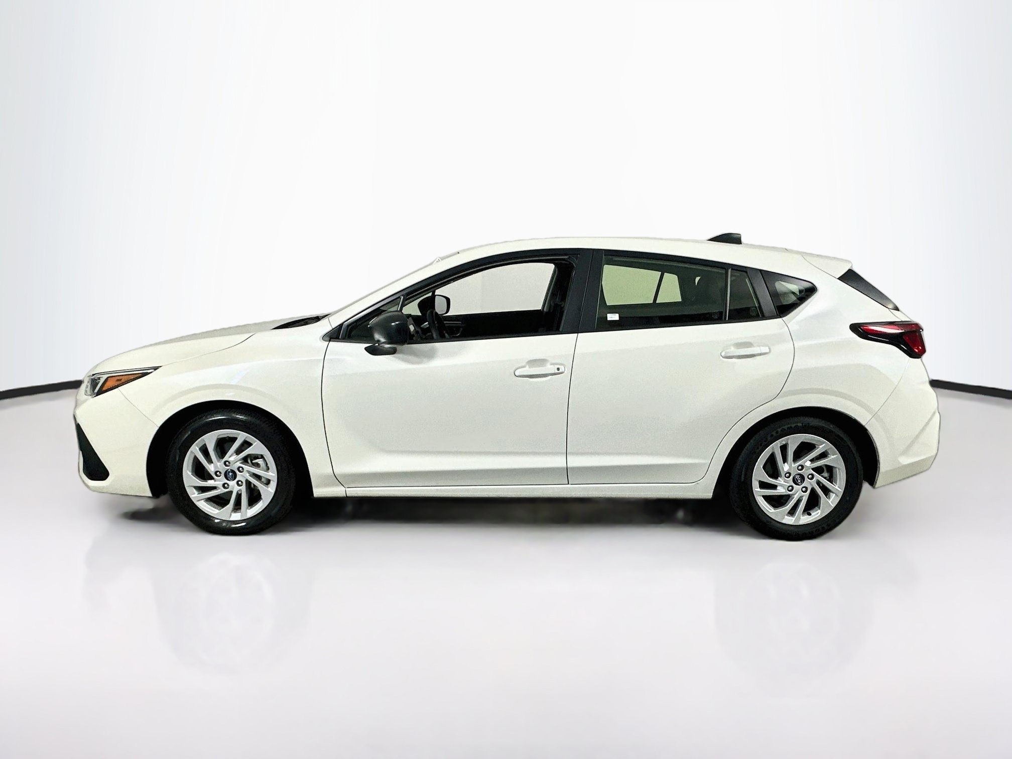 Used 2024 Subaru Impreza 2.0i AWD/4WD image 8