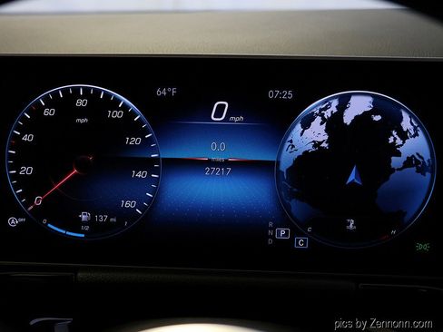 Used 2021 Mercedes-Benz GLA 250 4MATIC image 16