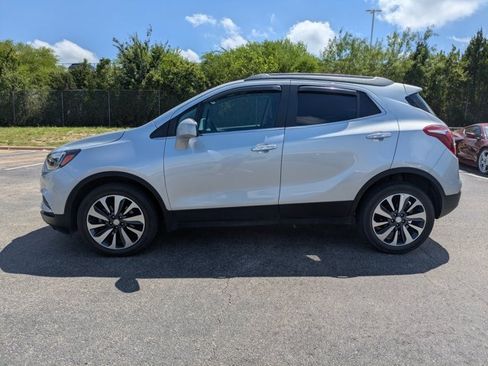 Used 2022 Buick Encore Preferred w/ Safety Package FWD image 8