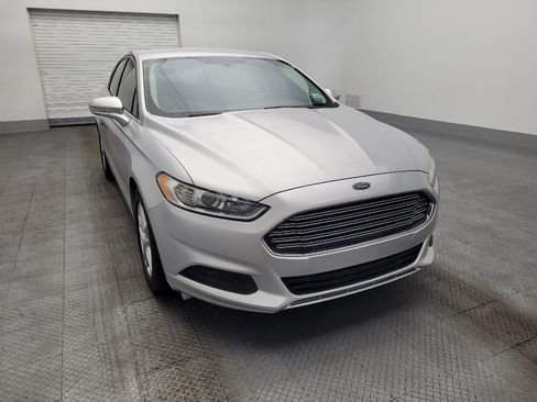 Used 2016 Ford Fusion SE FWD image 14