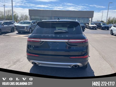 Used 2022 Lincoln Corsair FWD w/ Premium Package image 6