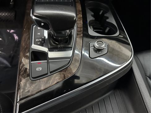 Used 2018 Audi Q7 3.0T Premium Plus image 22