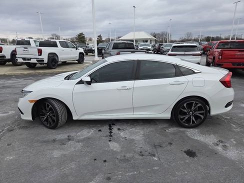 Used 2019 Honda Civic Sport image 18