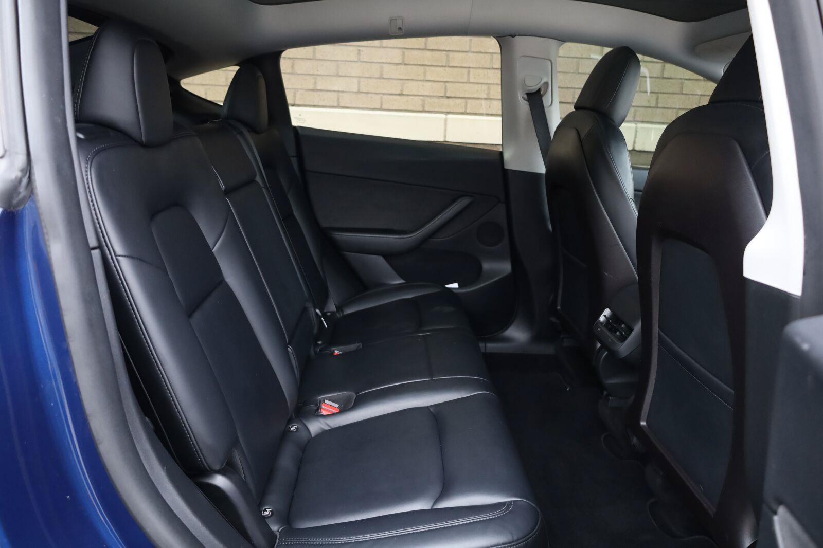 Used 2021 Tesla Model Y Performance AWD/4WD image 24