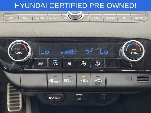 Used 2025 Hyundai Elantra SEL FWD image 18