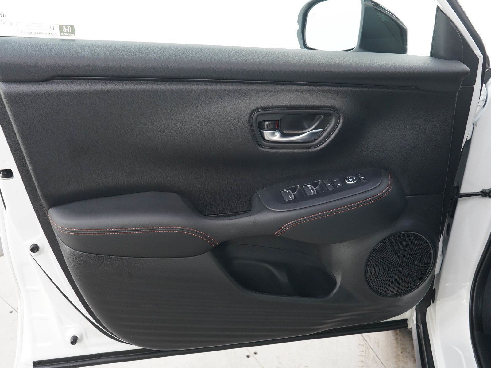 Used 2025 Honda HR-V Sport image 19