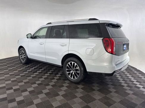 Used 2025 Ford Expedition Platinum AWD/4WD image 9