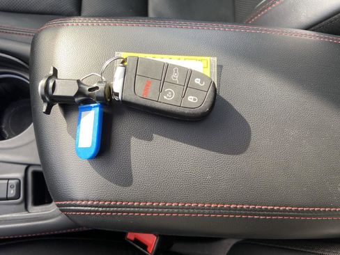 Used 2025 Dodge Durango R/T image 35