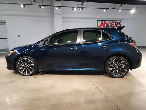 Used 2020 Toyota Corolla XSE image 4