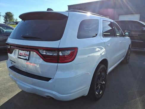 Used 2025 Dodge Durango GT AWD/4WD image 7