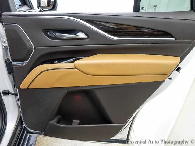 Certified 2022 Cadillac Escalade Premium Luxury w/ Performance Package AWD/4WD image 29