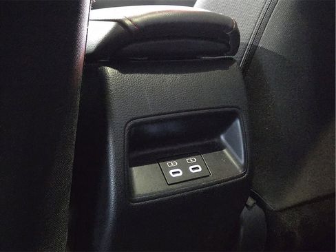 Certified 2024 Toyota Corolla SE image 9