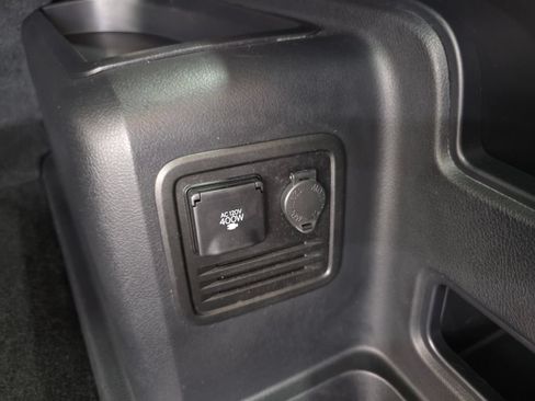 Used 2022 Toyota 4Runner TRD Off-Road AWD/4WD image 12