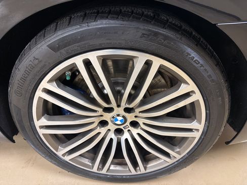 Used 2020 BMW M550i xDrive M550i xDrive w/ Executive Package image 13