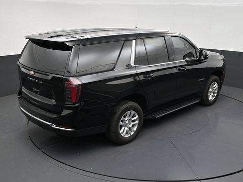 Used 2025 Chevrolet Tahoe LS RWD image 15