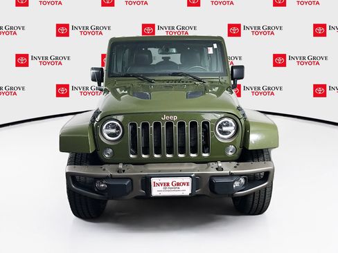 Used 2016 Jeep Wrangler Unlimited Sahara AWD/4WD image 2