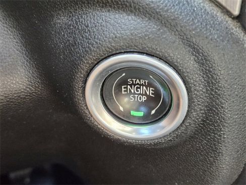 Used 2022 GMC Sierra 2500 Denali w/ Denali Ultimate Package image 25