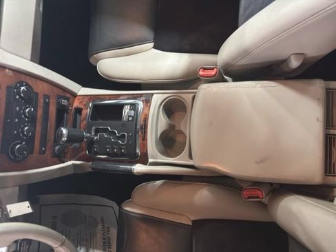 Used 2008 Jeep Commander Overland AWD/4WD image 32