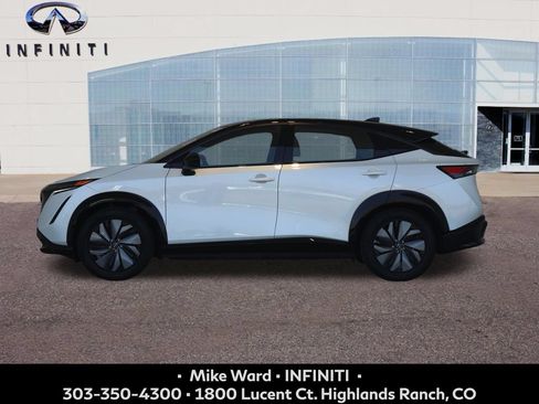 Used 2024 Nissan Ariya AWD image 2