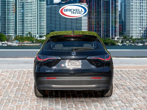 Certified 2023 Honda HR-V LX image 6