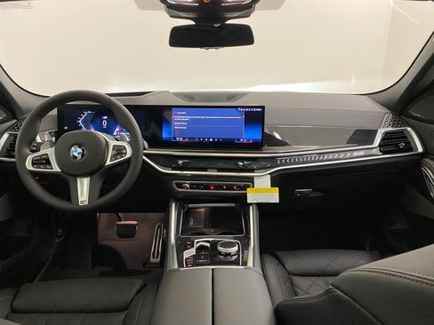 New 2026 BMW X6 xDrive40i w/ Climate Comfort Package image 15