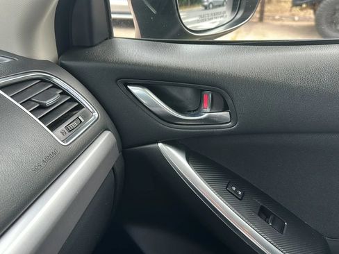 Used 2016 MAZDA CX-5 Touring w/ Bose/Moonroof Package FWD image 38