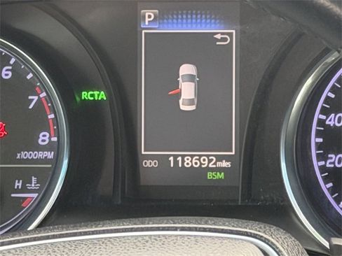 Used 2018 Toyota Camry SE w/ Convenience Package image 14