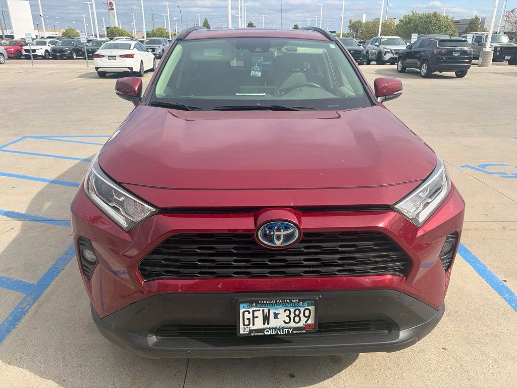 Used 2021 Toyota RAV4 XLE Premium AWD/4WD image 2