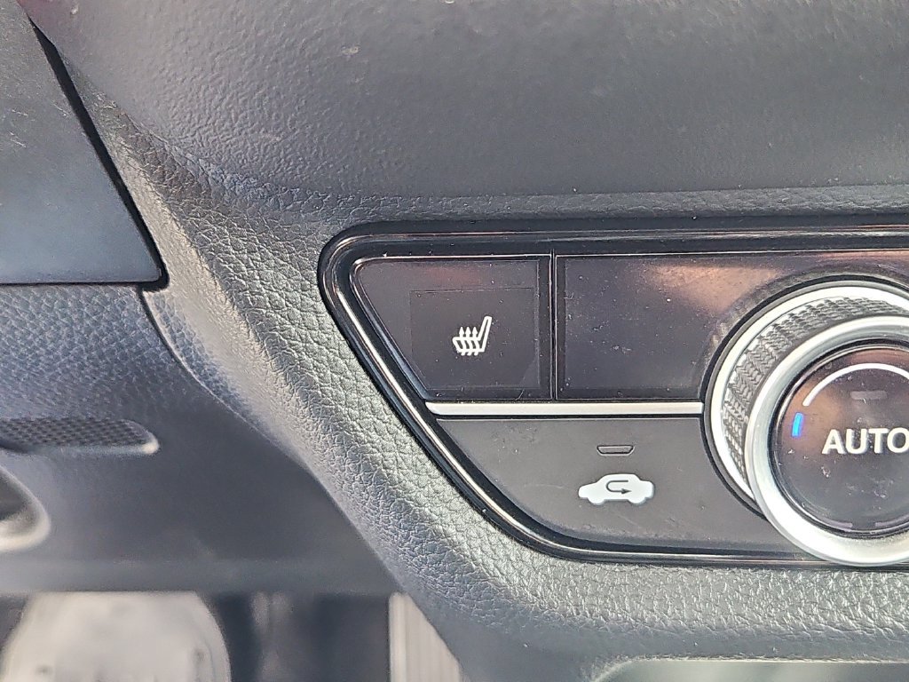 Certified 2025 Honda HR-V EX-L image 17