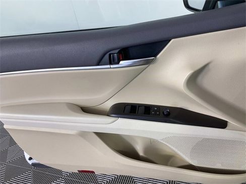 Used 2023 Toyota Camry LE image 23