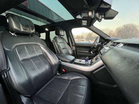 Used 2019 Land Rover Range Rover Sport HSE Dynamic image 32