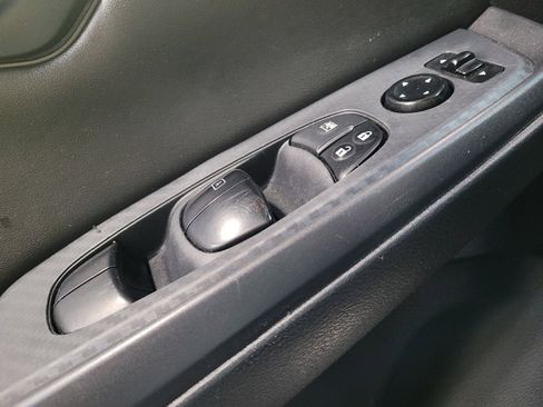 Used 2024 Nissan Sentra S FWD image 27