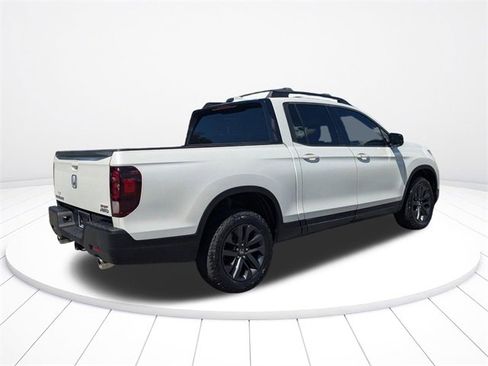 Used 2021 Honda Ridgeline Sport image 9