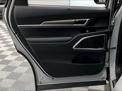 Used 2025 Kia Telluride SX X-Line image 20